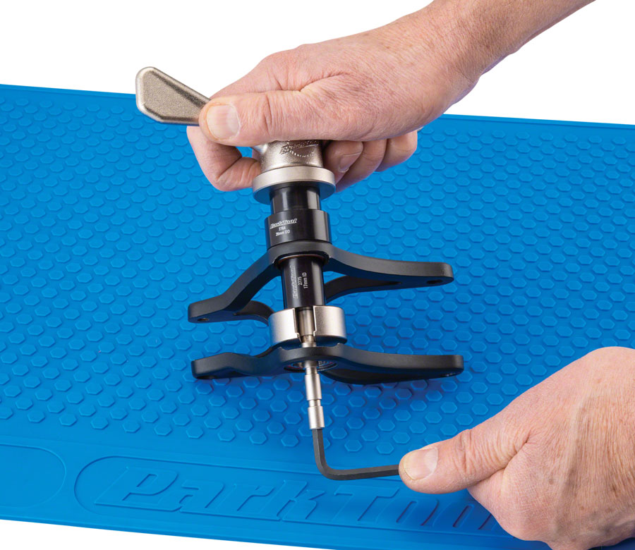 Benchtop Overhaul Mat - TL7313-02.jpg