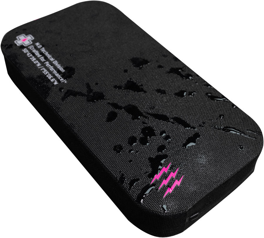 Essentials Case - BG1097-02.jpg