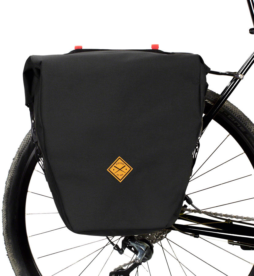 Pannier - BG0276-06.jpg