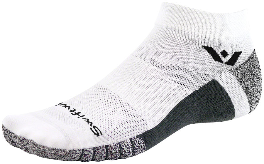Flite XT Ankle Socks - SK3411.jpg