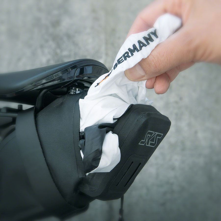 Flow Race Saddle Bag - BG1016-05.jpg