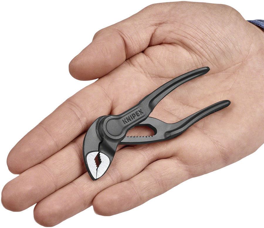 Cobra Water Pump XS Adjustable Pliers - TL1217-03.jpg