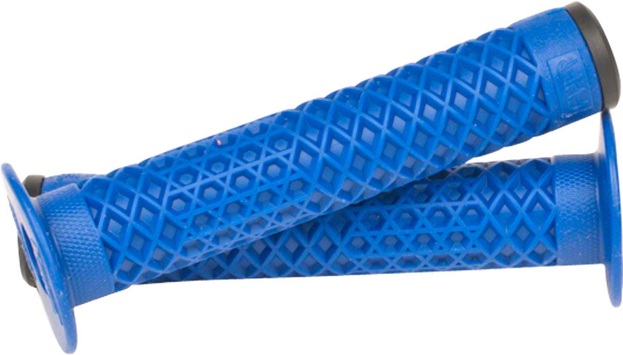 Cult x Vans Grips - HT9362.jpg
