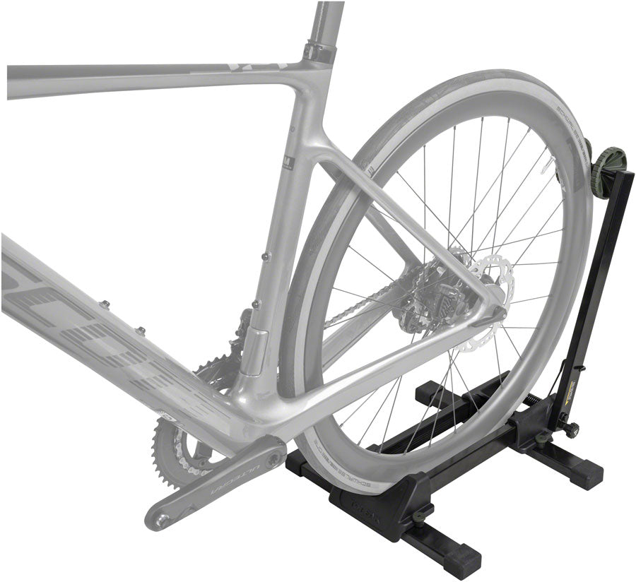 LineUp Display Stand Max - DS0048-04.jpg