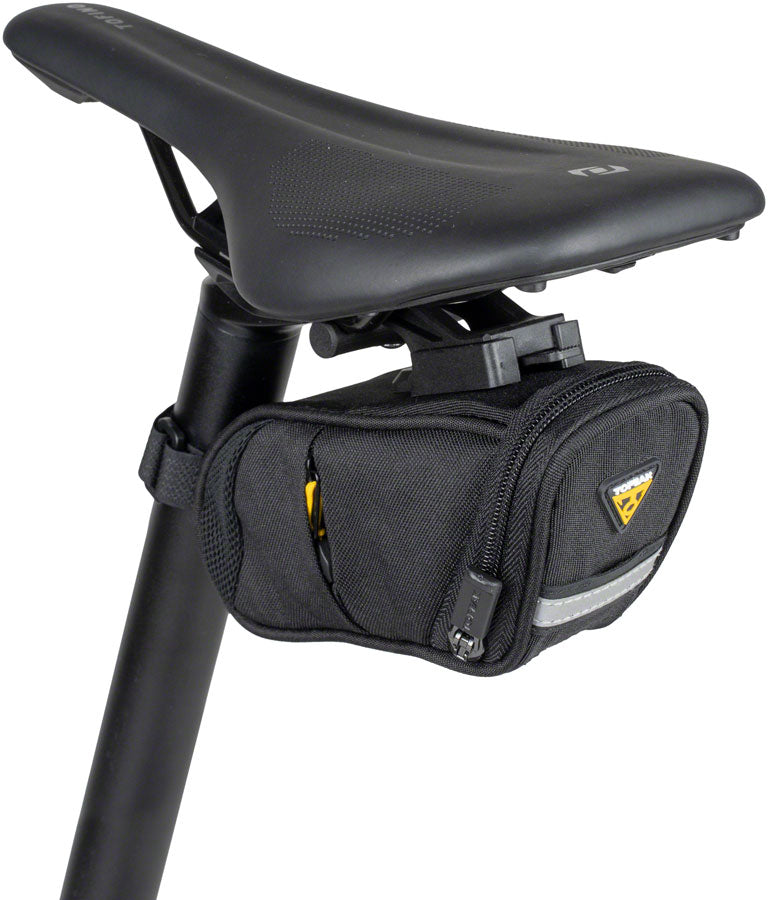 Aero Wedge Bags - BG0916-01.jpg