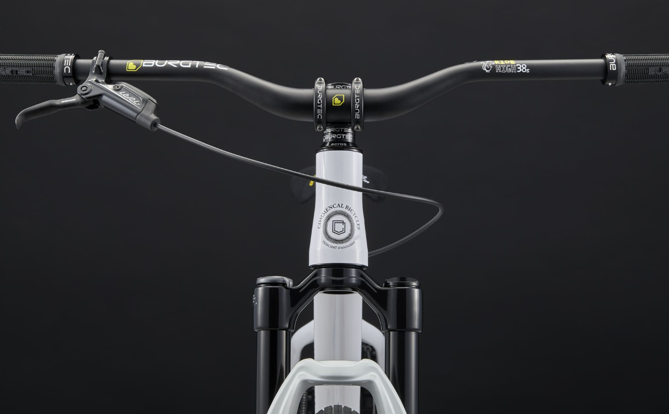 Commencal Absolute 26 - Bomber - Pure White