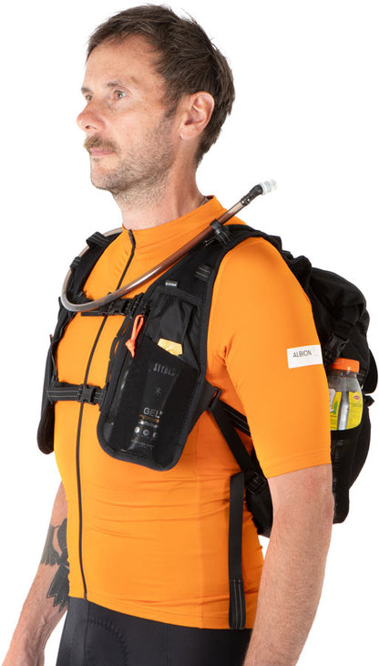 Rolltop Hydration Vest - BG1029-02.jpg