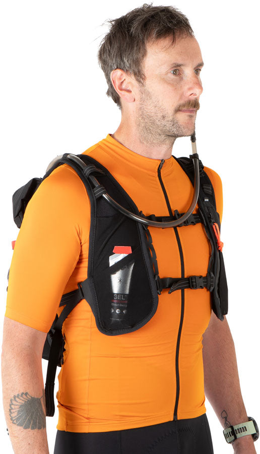 Rolltop Hydration Vest - BG1029-05.jpg