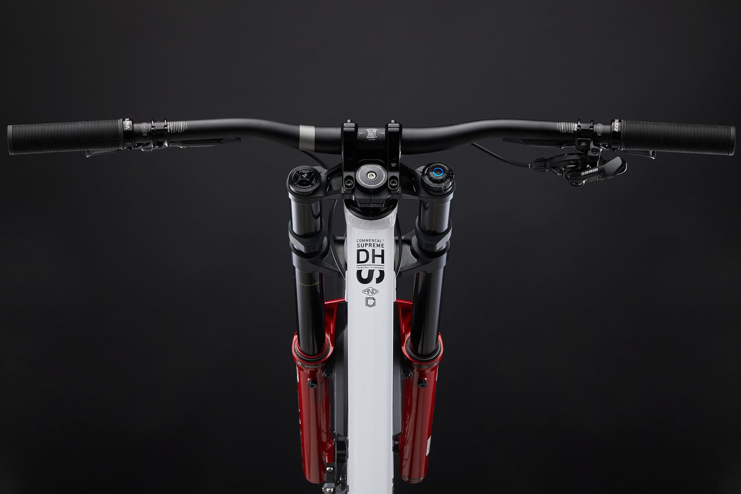 Commencal Supreme DH V5 MX - RockShox - Pure White