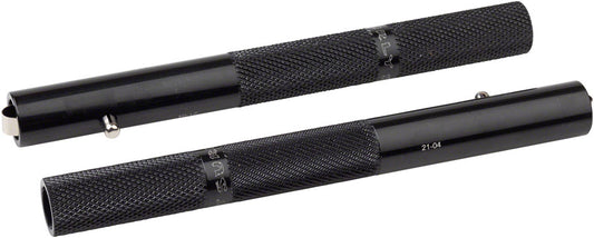 Round Pegs - HU0507.jpg