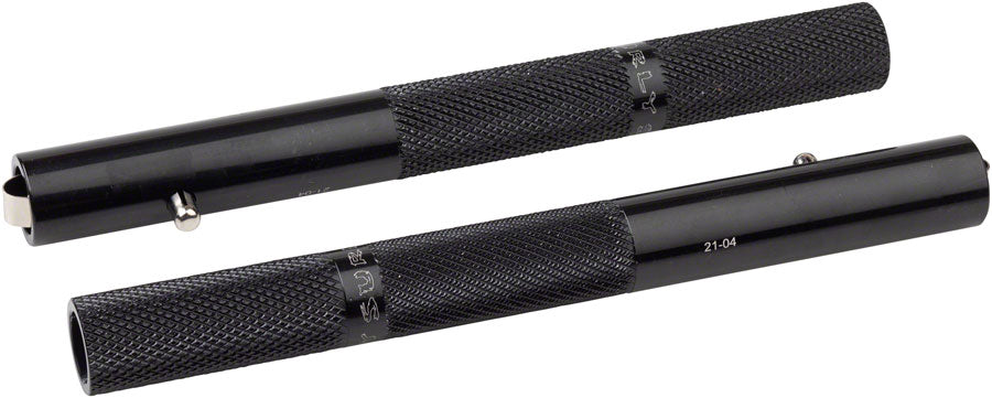 Round Pegs - HU0507.jpg