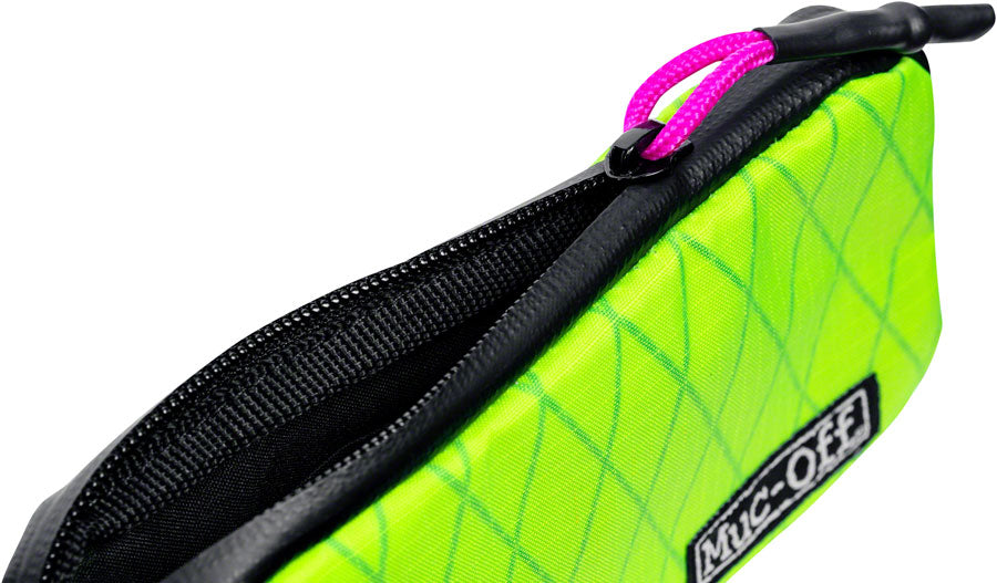 Essentials Case - OA0022-01.jpg