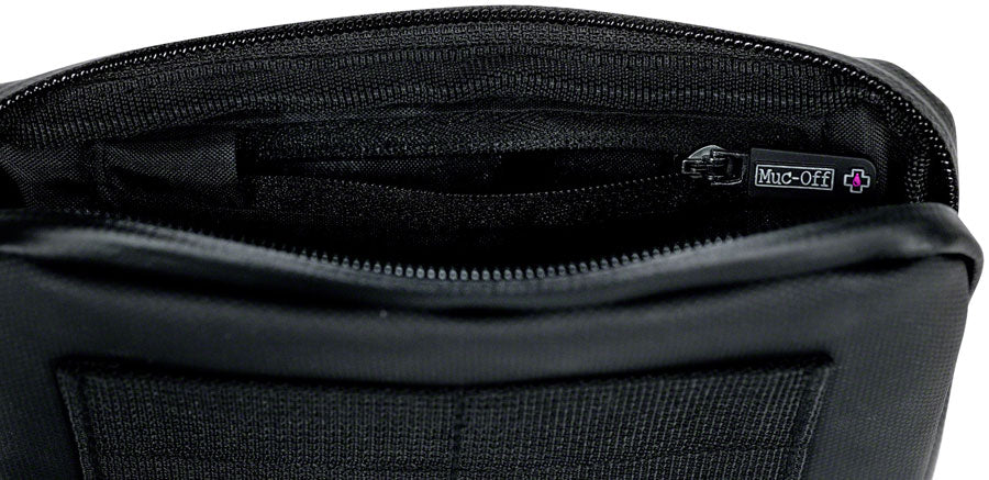 Essentials Case - OA0119-03.jpg