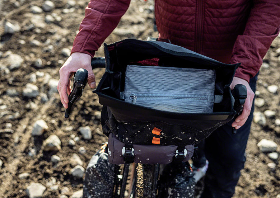 QR Handlebar Pack - BG0099-03.jpg
