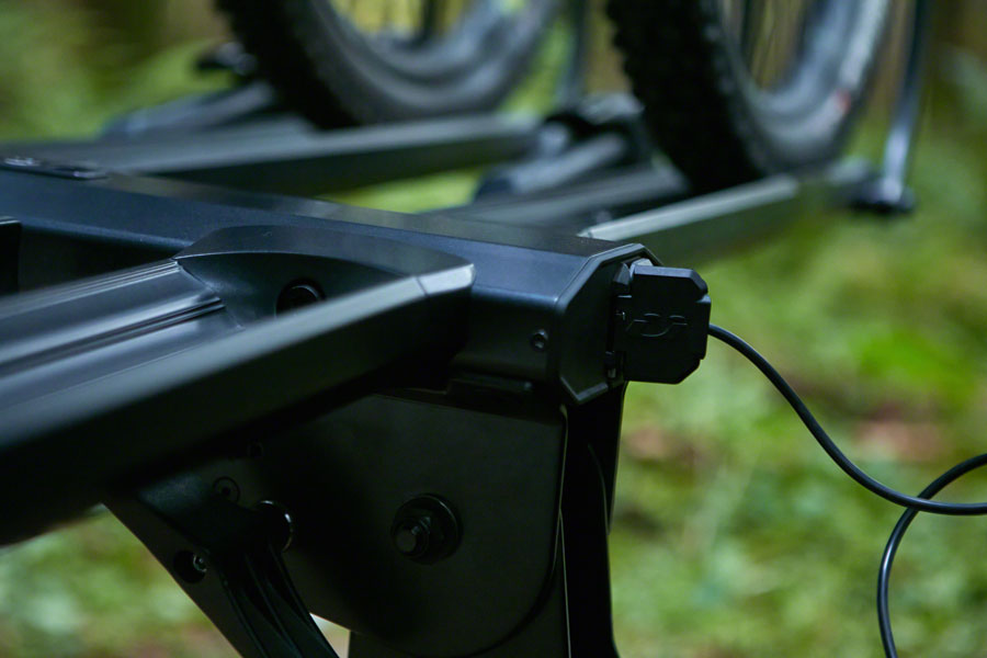 Piston Pro X Hitch Bike Rack - AR0088-04.jpg