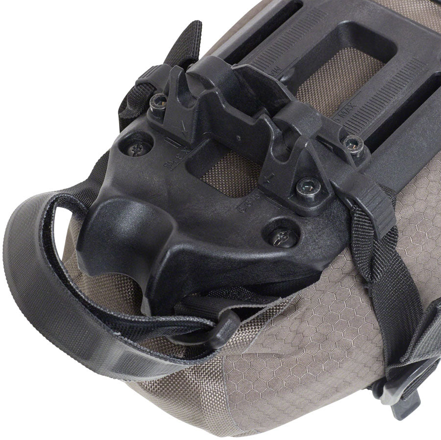 Seat-Pack QR - BG0639-03.jpg