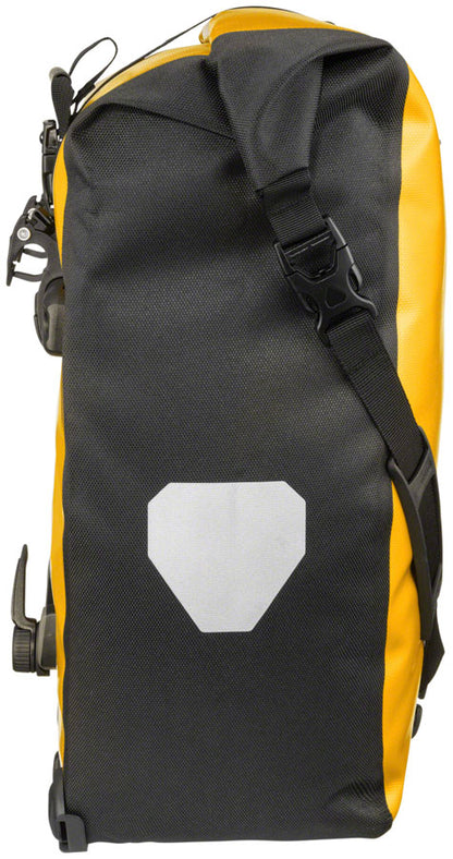 Back-Roller Classic Panniers - BG0664-01.jpg