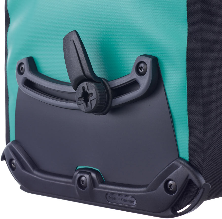 Sport-Roller Free Panniers - BG1174-05.jpg