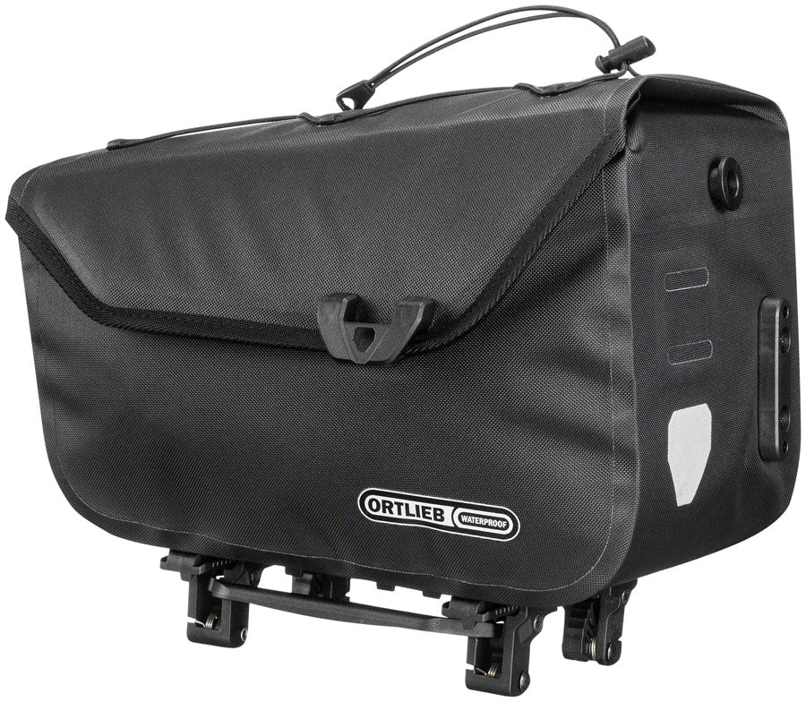 E-Trunk - BG0672.jpg