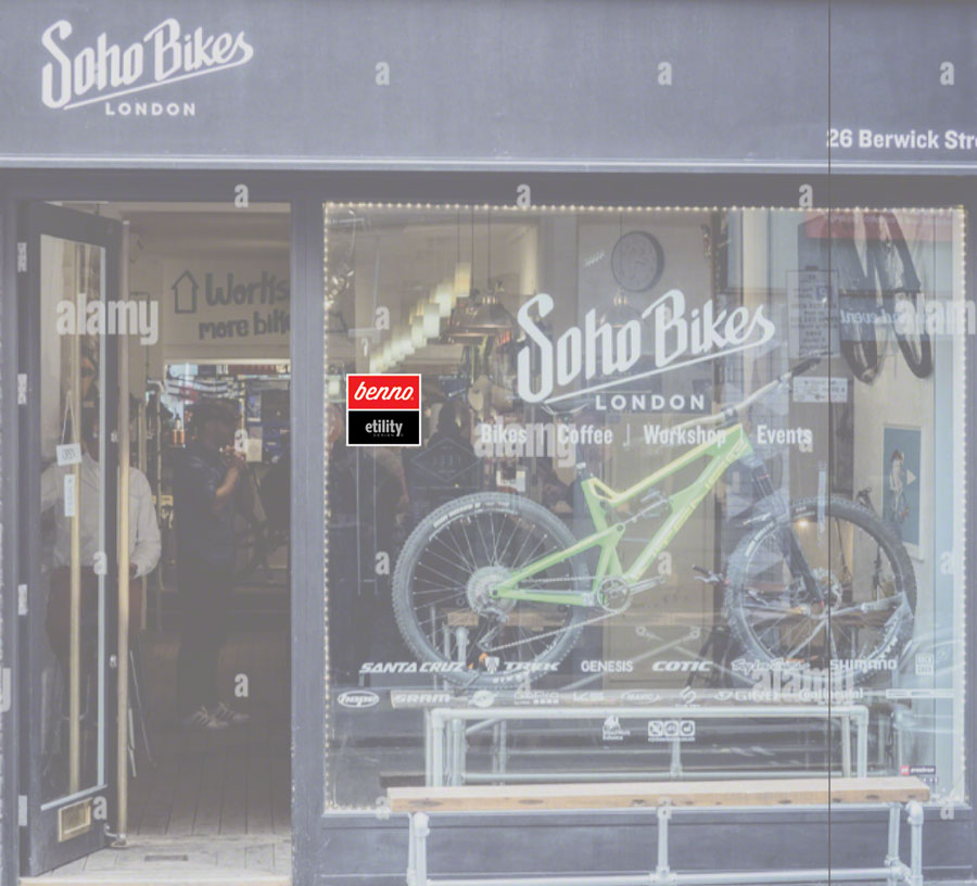 Retail Branding Displays - MA0127-01.jpg