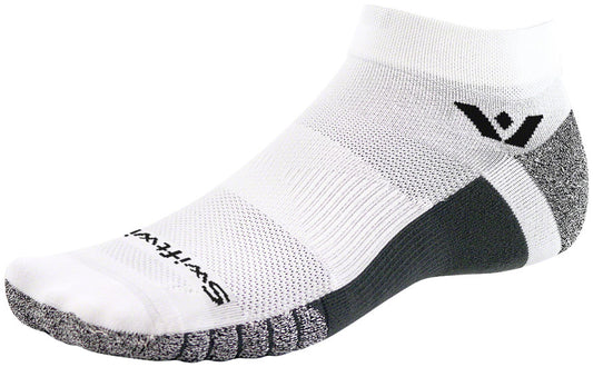 Flite XT Ankle Socks - SK3411.jpg