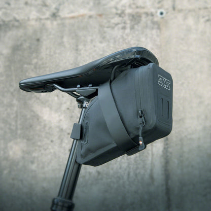 Flow Race Saddle Bag - BG1016-03.jpg