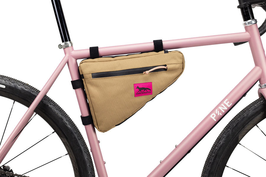 Giddy Up Wedge Frame Bag - BG1190-03.jpg