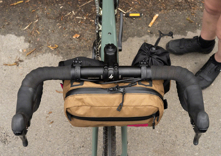 Kestrel Handlebar Bag - BG0948-02.jpg
