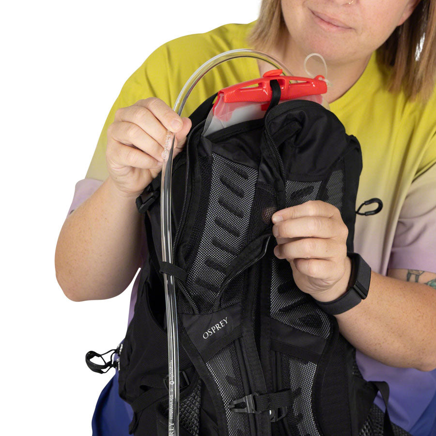 Raven  Women's Hydration Pack - BG0859-09.jpg