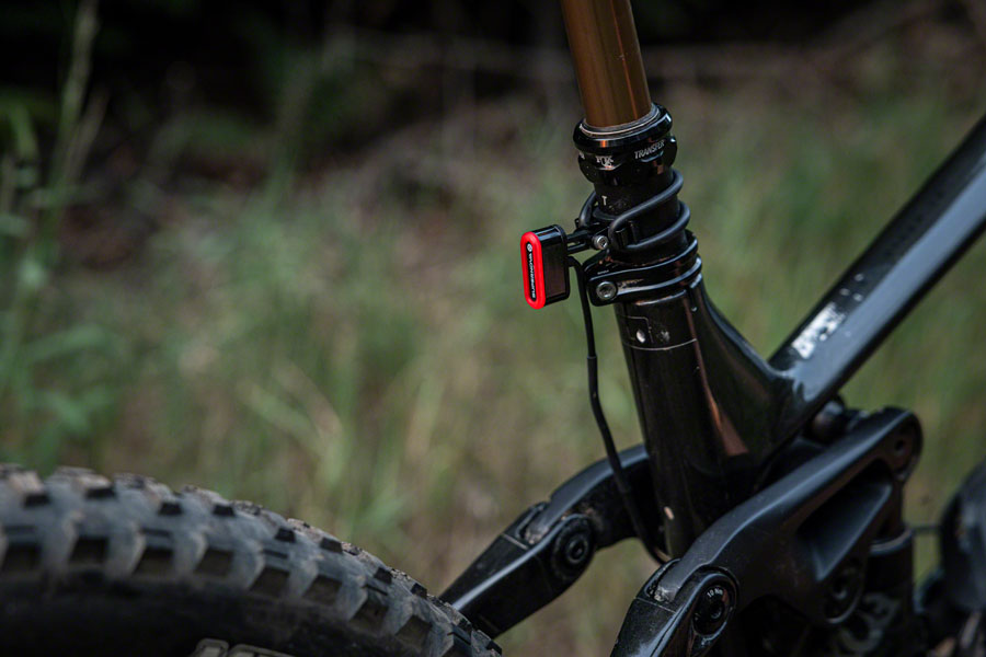 TL3 Mini 6V Seatpost Light - LT0180-02.jpg