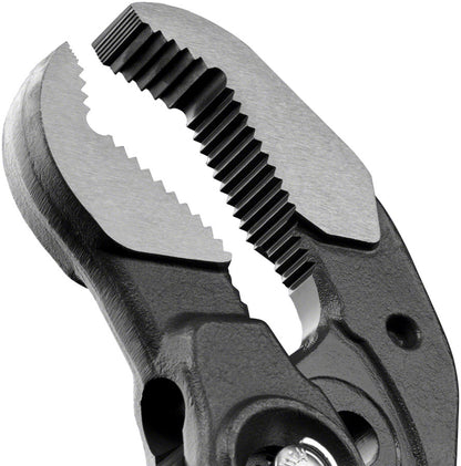 Cobra Water Pump XL Adjustable Pliers - TL1216-04.jpg