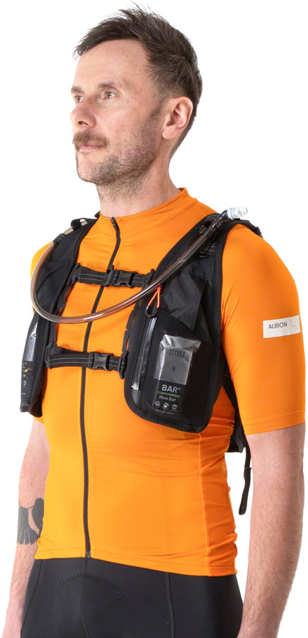 Race Hydration Vest - BG0832-02.jpg