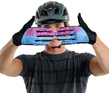 Flowline Gloves - GL00994-02.jpg