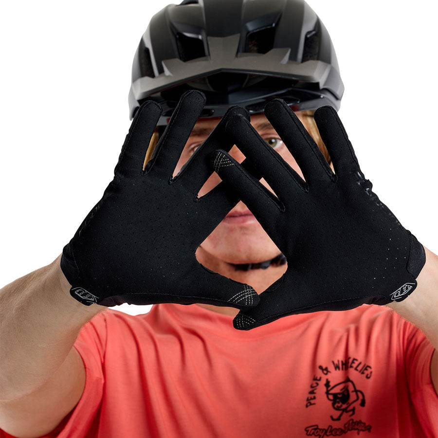 Flowline Gloves - GL00999-02.jpg