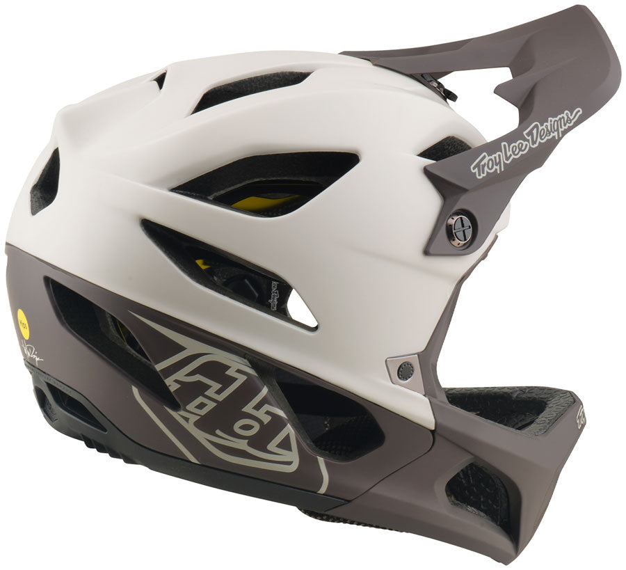 Stage Helmet - HE5527-04.jpg