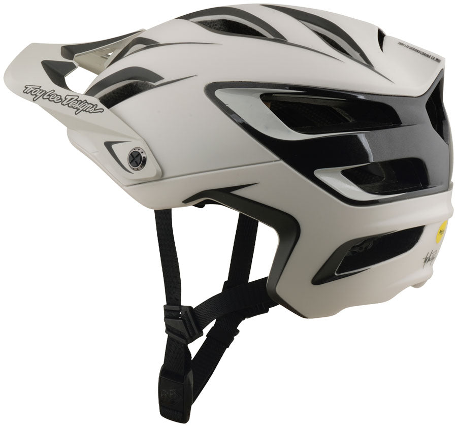 A3 Helmet - HE5533-02.jpg