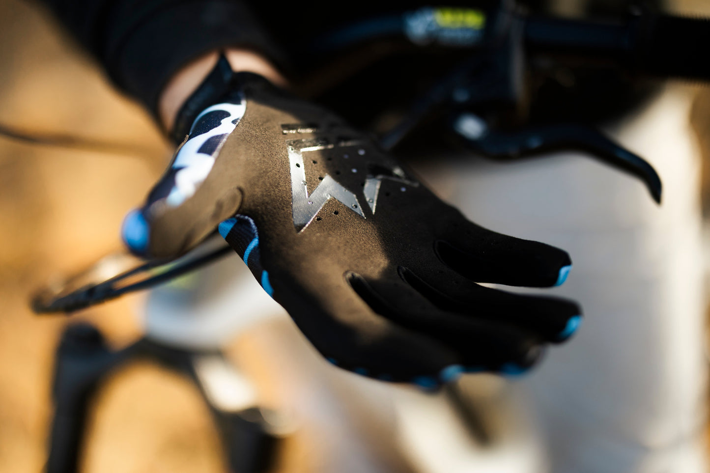 Royal Core MTB Glove - Skin Blue-Black