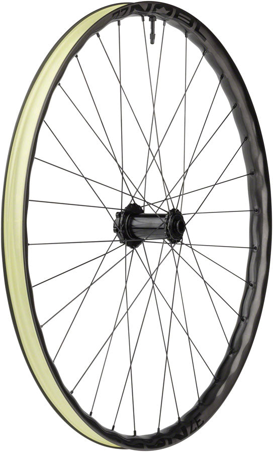 TR37/Onyx Vesper Front Wheel - WE3156-01.jpg