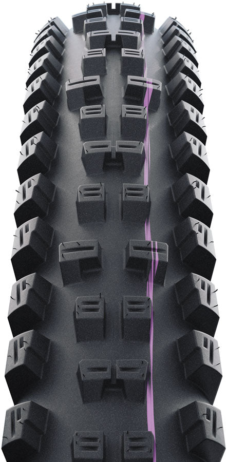 Tacky Chan Tire - TR00636-01.jpg