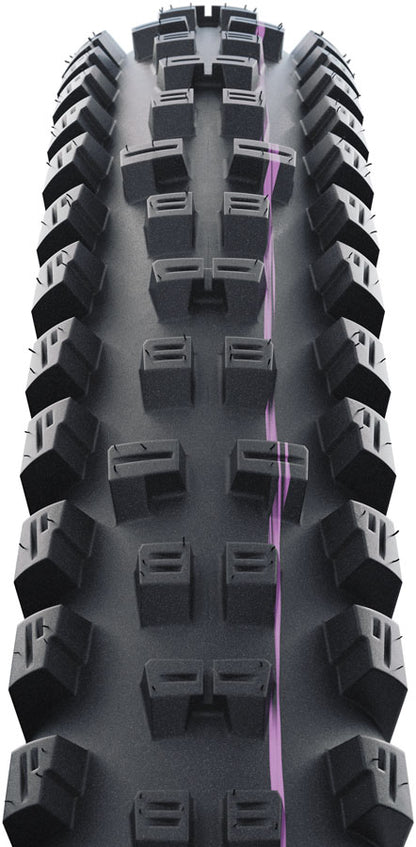 Tacky Chan Tire - TR00636-01.jpg