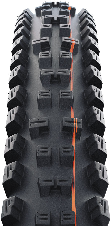 Tacky Chan Tire - TR00637-01.jpg