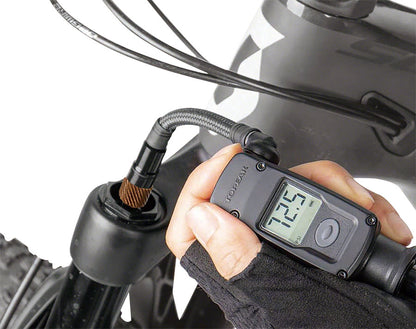 Mountain Digital 2Stage Shock/Tire Pump - PU0223-06.jpg
