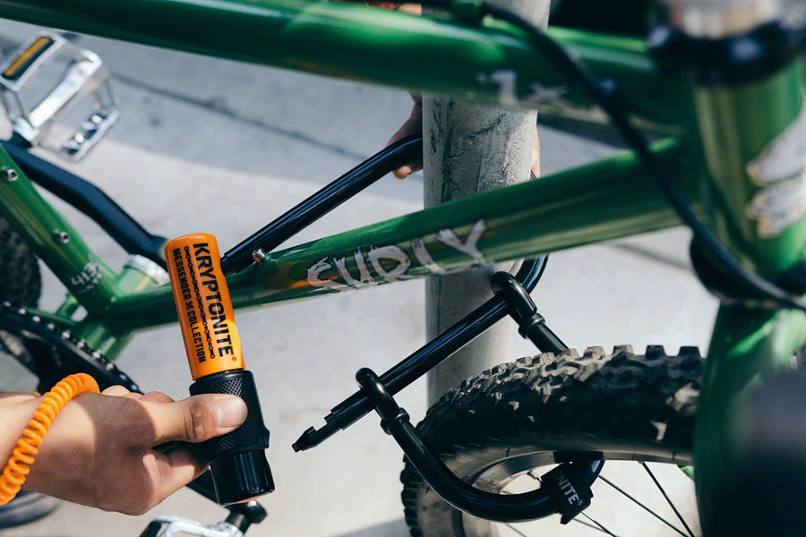 Messenger Mini Plus U-Lock - LK8150-02.jpg