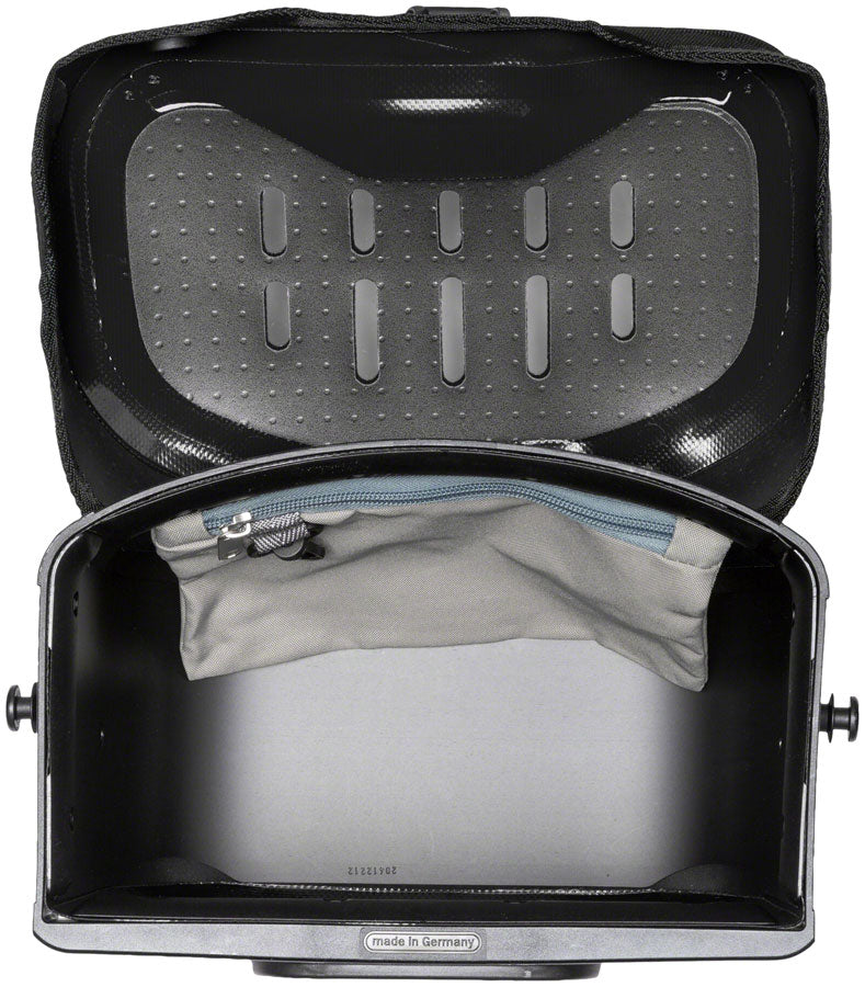 Ultimate 6 Classic Handlebar Bag - BG0489-03.jpg