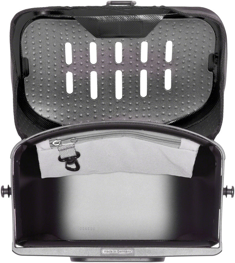 Ultimate 6 Classic Handlebar Bag - BG0910-02.jpg