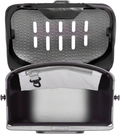 Ultimate 6 Classic Handlebar Bag - BG0910-02.jpg