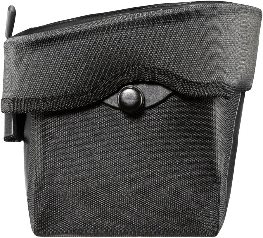 Ultimate 6 Classic Handlebar Bag - BG0910-04.jpg