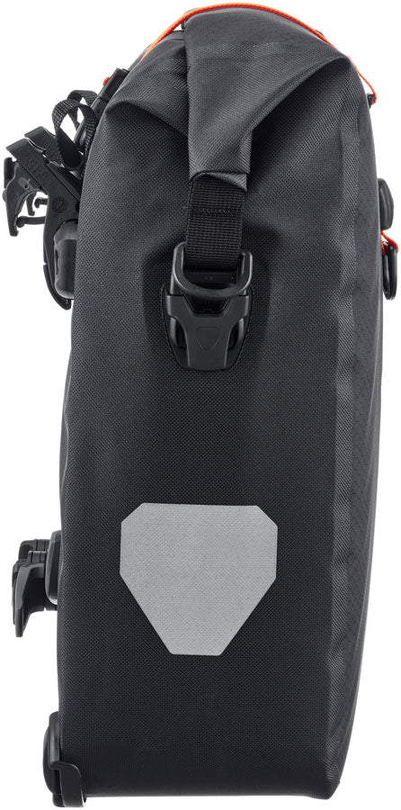 Gravel Pack Pannier - BG1131-03.jpg