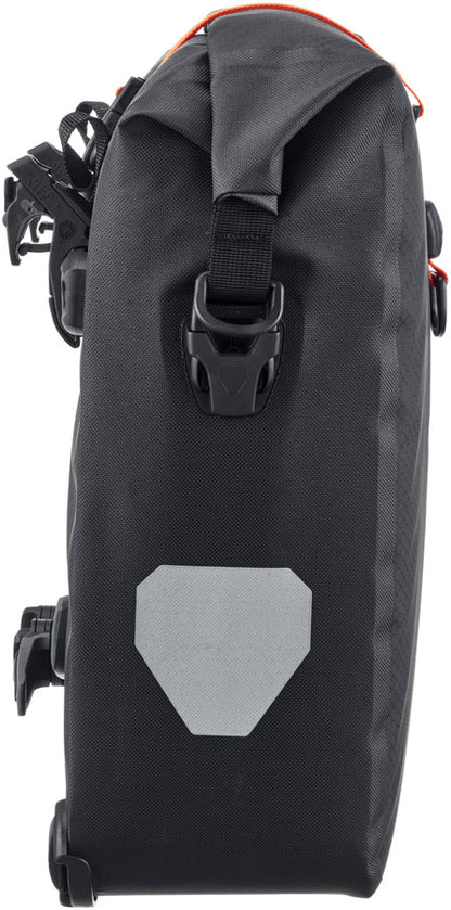 Gravel Pack Pannier - BG1131-03.jpg