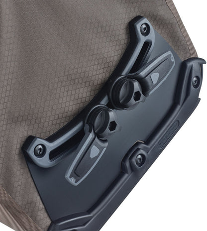 Gravel Pack Pannier - BG1132-05.jpg